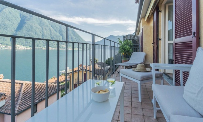 Sala Comacina Apartment | Casa Vela by Rent all Como