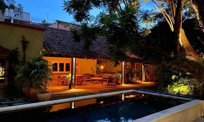 Ruta Independencia House | Casa Verde Pool AC & Garden in Historic Center
