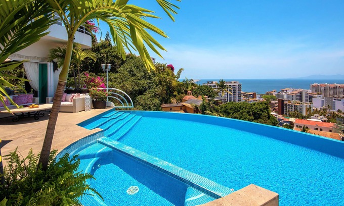 Alta Vista Villa | Casa Yvonneka 7BR in Puerto Vallarta by Personal Villas - Breathtaking Tranquil