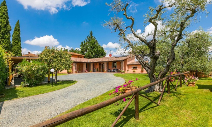 San Miniato House | Casale L'Uliveta by Interhome