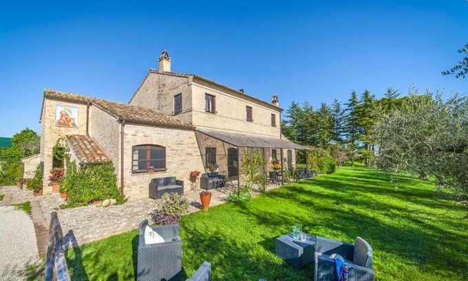 Fermo House | CasAnnona