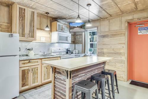 Rockport House | Casas Coastal Experience Cabin B