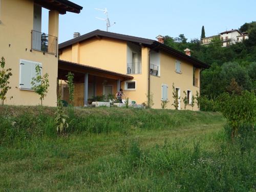 Villanuova sul Clisi Apartment | CASCINA LEGNAGO trilocale a 6 chilometri da SALO'
