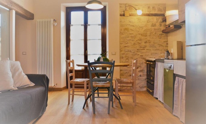 Levice Apartment | Cascina Villa - Casa di campagna tra le nocciole