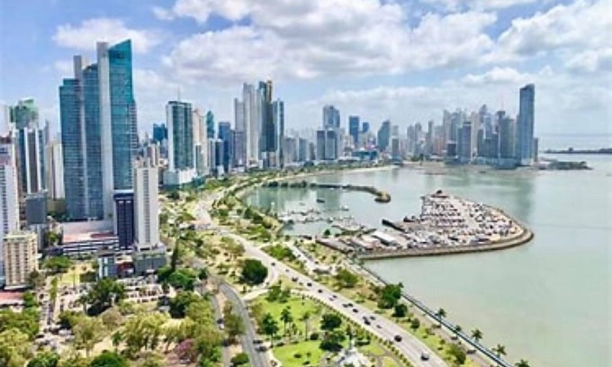 Santa Ana Condo | Casco Viejo, Panama!