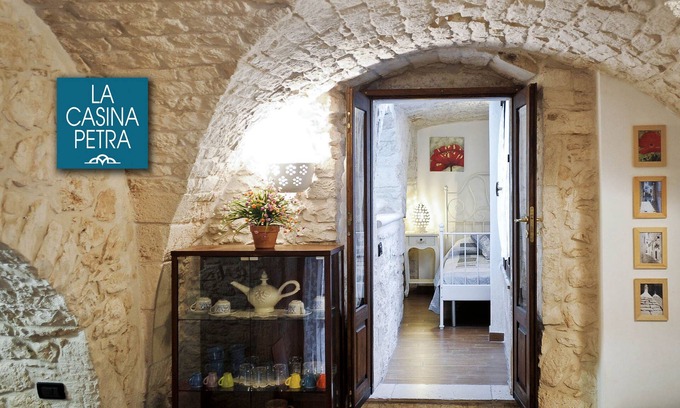 Ostuni Apartment | Casina Petra romantic stone house with WiFi