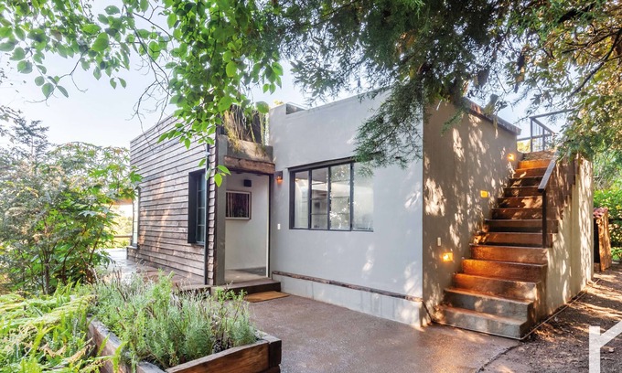 Valle de Bravo Ski Chalet | Casita Panadería Cozy House in San Simón