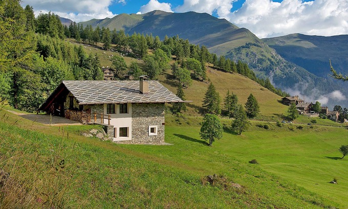 Sampeyre House | Casot Pra La Funt by Interhome