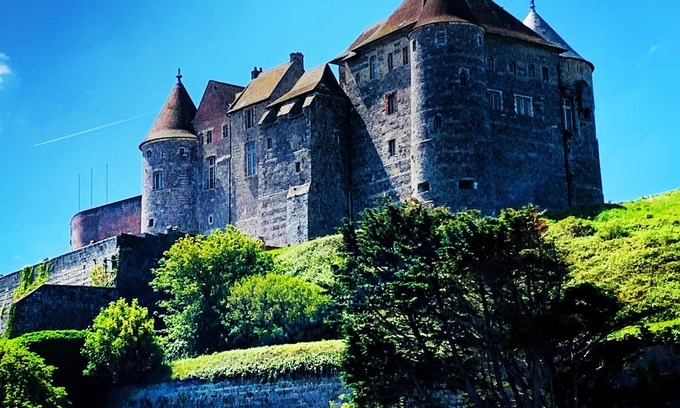 Dieppe Bed & Breakfast | Castel Suite - Family Castel suite