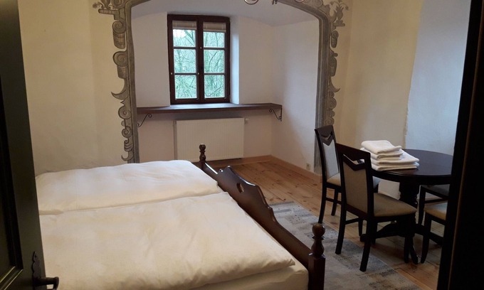 Baiertal House | Castle Apartment 5 - A Place in the Green
