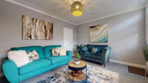 Nottingham Apartment | Castle Boulevard Nottingham - 3 Bedrooms Sleeps 5, Free Parking & WiFi - Close to City Centre, University & Hospital