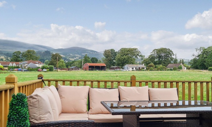 Dollar Cottage | Castle Campbell View