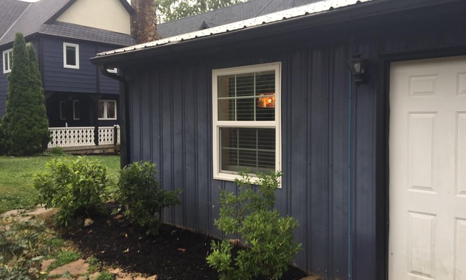 Big Spring Apartment | Castle Hill Haven Studio Suite & Cottage by KY sites/Eclipse/Glendale/caves