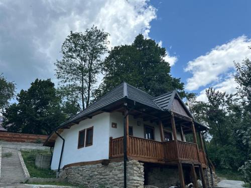 Bradulet House | Casutele de Poveste