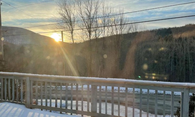 Prattsville House | Catskill Mountain Retreat