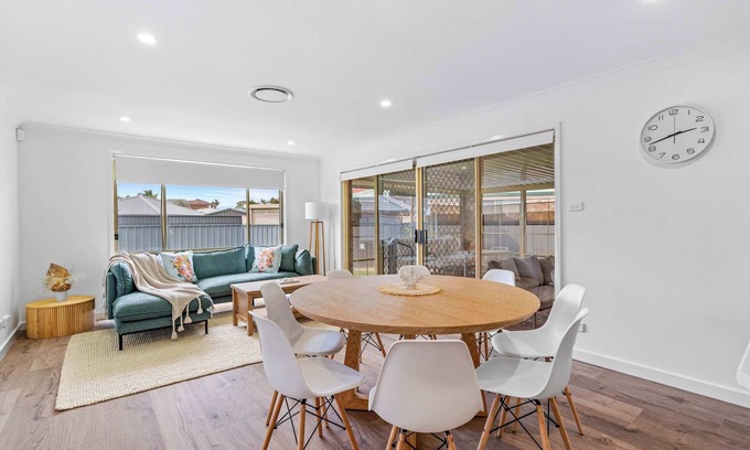 Swansea House | Caves Beach House by Coast Hosting