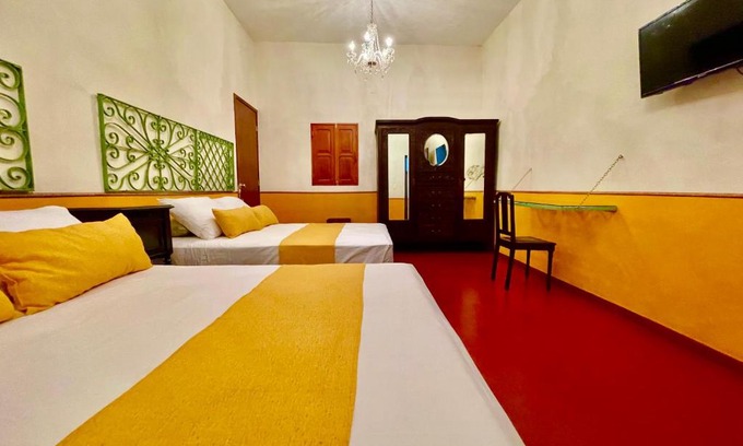 Zona Paseo Montejo Bed & Breakfast | CAYETANA JAUS MERIDA JUSTINA'S ROOM PASEO MONTEJO