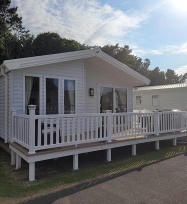Cayton Bay House | Cayton Bay Lodge Parkdean Resorts