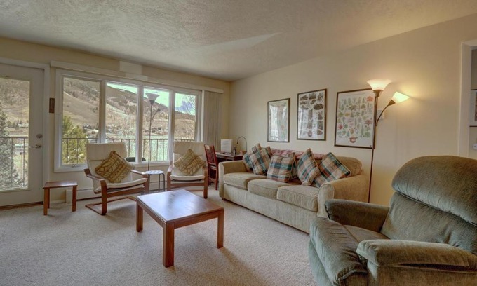 Dillon Apartment | CC42 Chateau Claire condo