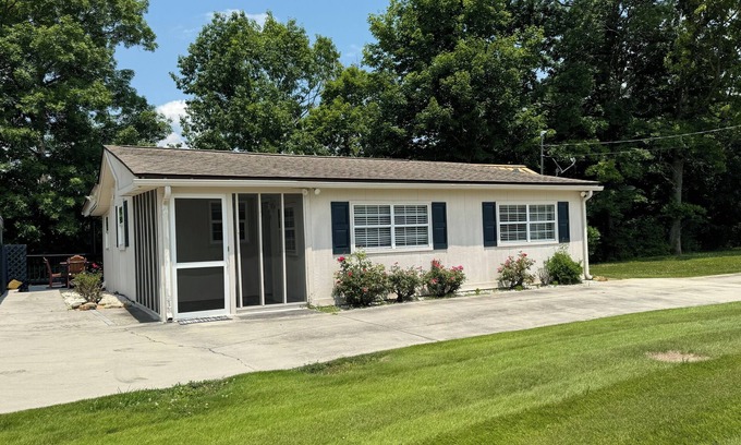 Sevierville House | Cedar Cove Hideaway -Douglas Lake 2 bd, 2 ba, Pet friendly-Oct-Nov discounts!