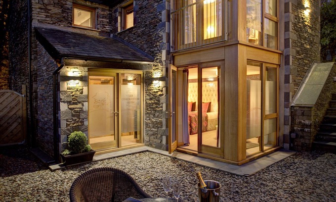 Windermere House | Cedar Manor