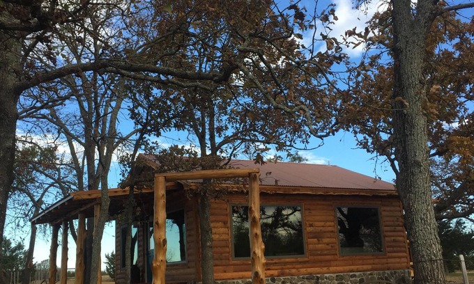 Tishomingo Cabin | Cedar & Stone B&B, secluded, rustic-chic cabin close to Blue River. Tishomingo