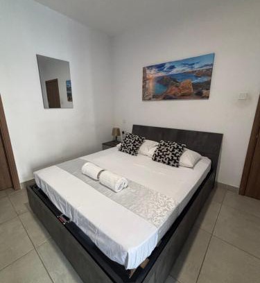 Hamrun House | Central and Cozy Room