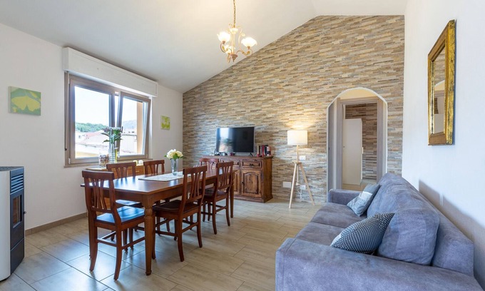 Villasimius Apartment | Central Apartment with Balcony, Wi-Fi and Air Conditioning