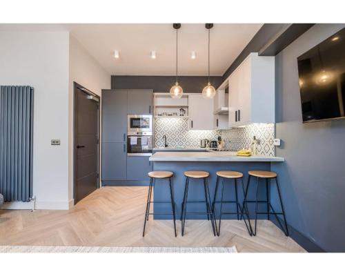 Belfast City Centre Apartment | Central Belfast Apartments: University Street
