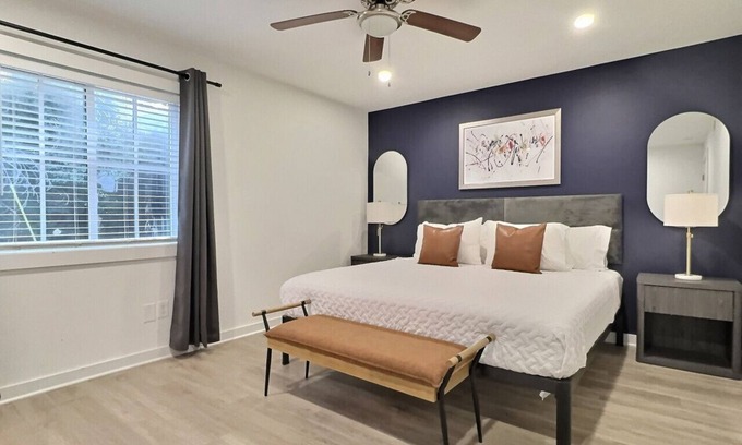 Birmingham Apartment | Central Bham Retreat w/Private Balcony + Parking