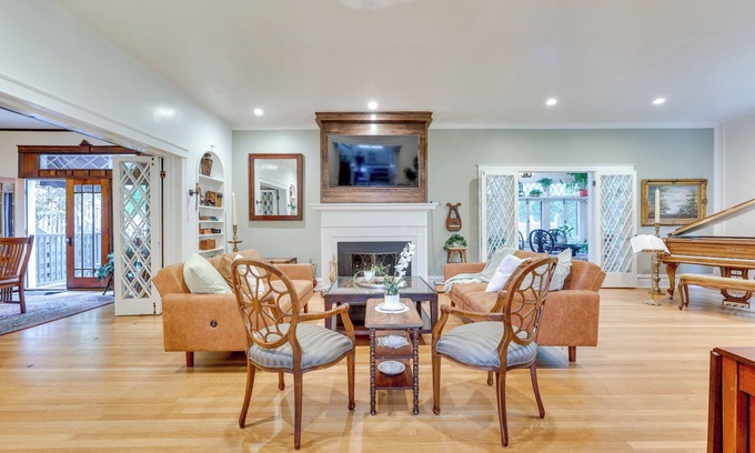 Boise House | Central Boise Mansion Close to Dtwn, River & BSU!