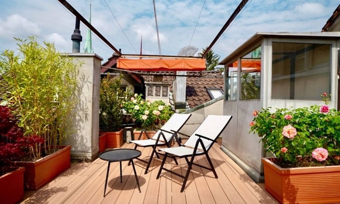 Niederdorf Apartment | Central Chalet Rooftop Maisonette in Old Town