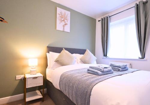 Stafford House | Central Getaway House with Parking, Garden, Wi-Fi