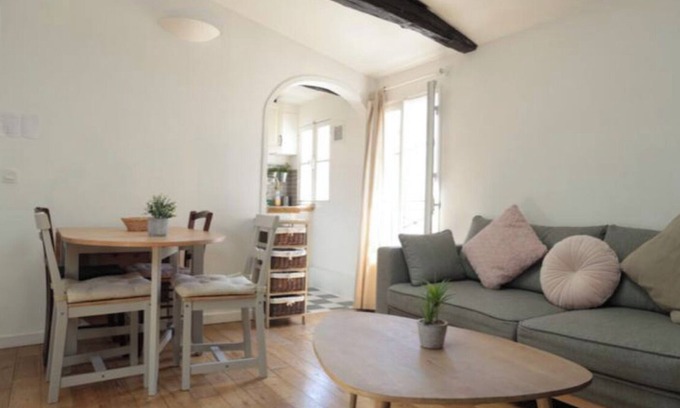 11th Arrondissement Apartment | Central Paris - Marais/Bastille . Sleeps 4 (max 6) Newly renovated 2 min metro