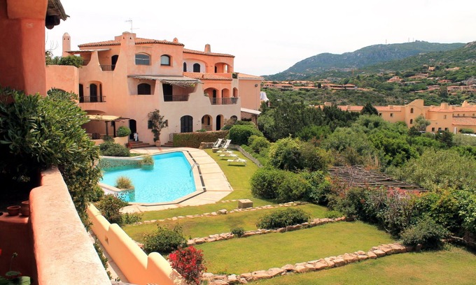 Porto Cervo Apartment | Centrally located in Porto Cervo with pool by the old port