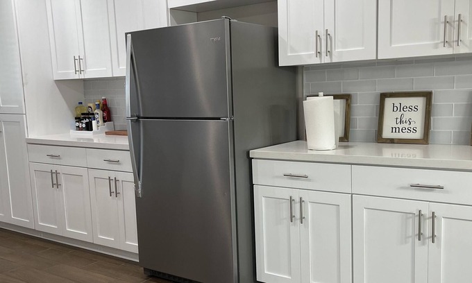 Alhambra House | Centrally located 15 mins from cardinals stadium