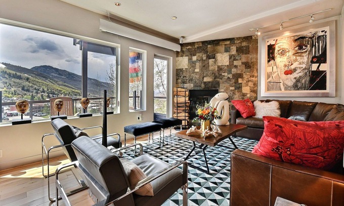 Downtown Park City House | Centrally Located, Close to Ski, Main Street, Free Resort Shuttle. Perfect for Sundance!