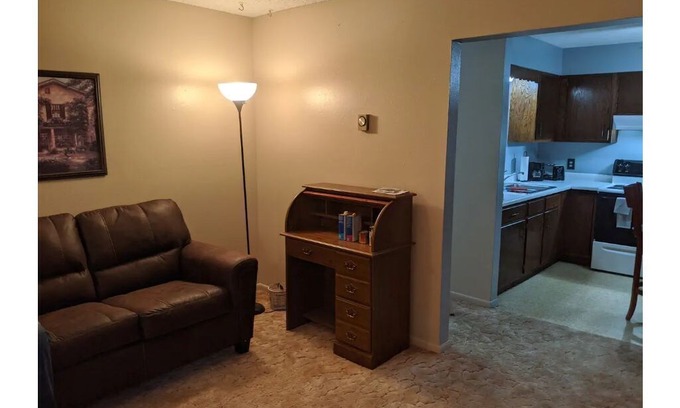 Pierre House | Centrally Located on Pawnee - Apartment # 4