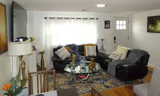 Randolph House | Centrally Located Ranch in Randolph