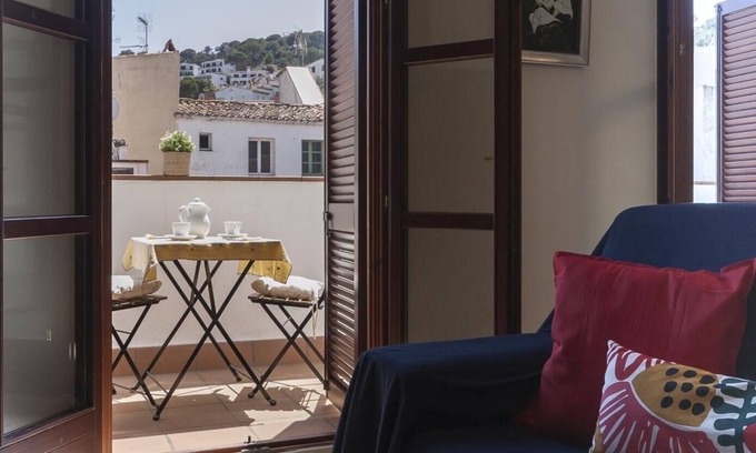 Tossa de Mar Apartment | Centric apartment with parking 2