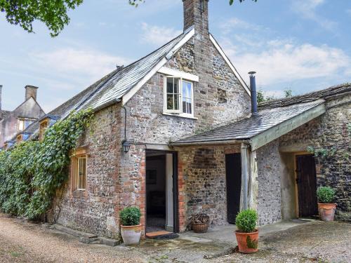 Dorchester House | Cerne Abbey Cottage