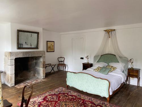 Saint-Pois Bed & Breakfast | Château de Saint-Pois