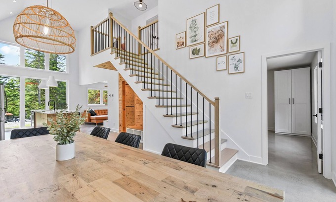 Lac-Swell House | Chalet the Konfør, Chalet Le Konfor, Spa et Nature!