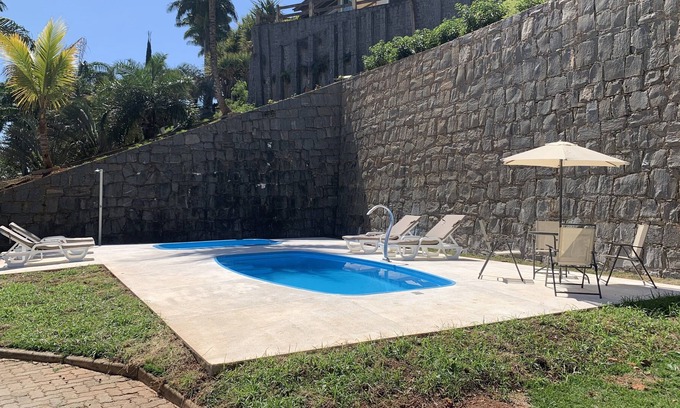Jacarei House | Chacara on the edge of the dam, rent weekends, birthdays, and events