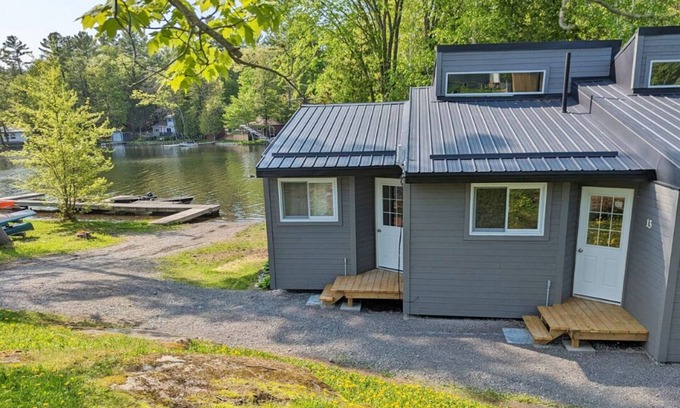 Havelock-Belmont-Methuen Ski Chalet | Chalet #12 - Two-Bedroom Suite