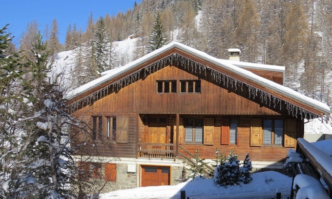 La Roche Ski Chalet | Chalet 290m2, 15 pers/8chambres, Pistes/Télésiège à 100m,* Tout confort