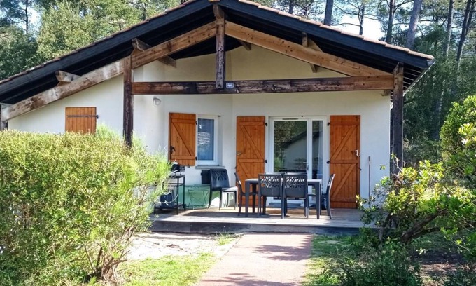Ondres Ski Chalet | Chalet 8 Personnes 3 Chambres Résidence de Vacances Sécurisée Piscine et Tennis