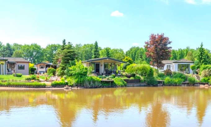 Stegeren Ski Chalet | Chalet Aan 't Water- 10min van Ommen