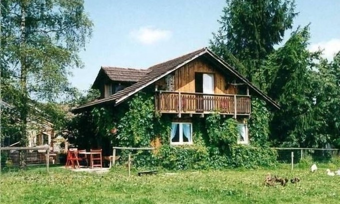 Hauptwil-Gottshaus Ski Chalet | Chalet "Alten-Hof" with communal pool