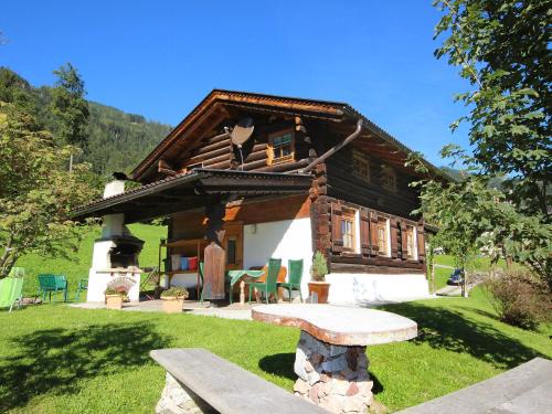 Fuegenberg Ski Chalet | Chalet Auhäusl by Interhome